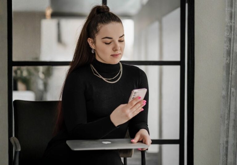 Socialinių tinklų marketingo specialistė Paulina Padeginskaitė – turinio kūrimas, SMM strategija ir efektyvios META Ads reklamos verslo augimui.